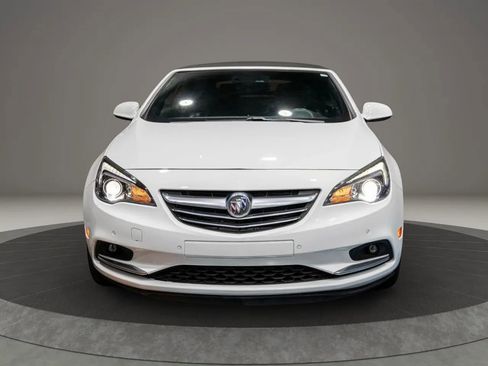 Used 2019 Buick Cascada Premium FWD image 2
