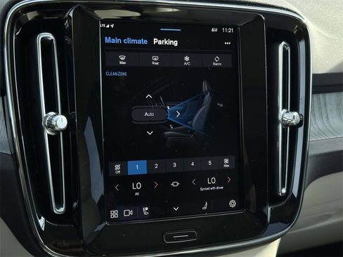 Used 2024 Volvo XC40 B5 Plus w/ Protection Package Premier image 5