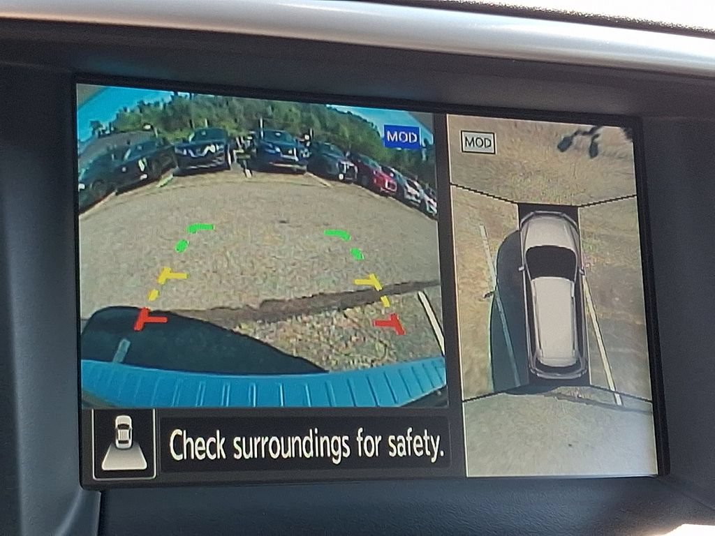 Used 2018 Nissan Pathfinder Platinum AWD/4WD image 22