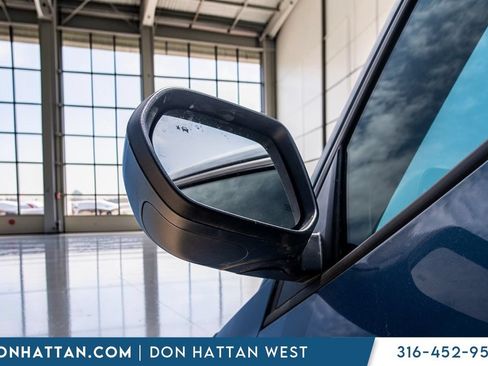 Used 2025 Chevrolet Equinox LT AWD/4WD image 26