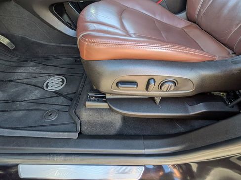 Used 2018 Buick Enclave Avenir w/ Avenir Technology Package image 14