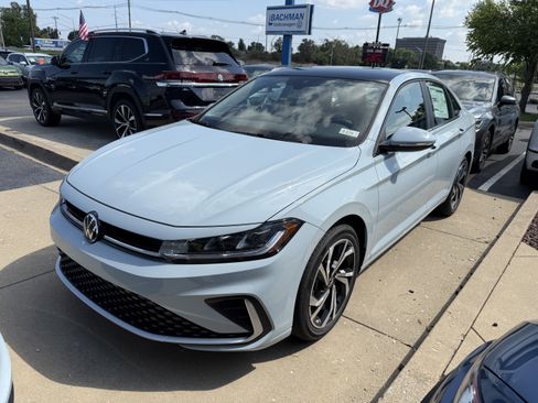 New 2026 Volkswagen Jetta SEL FWD image 4