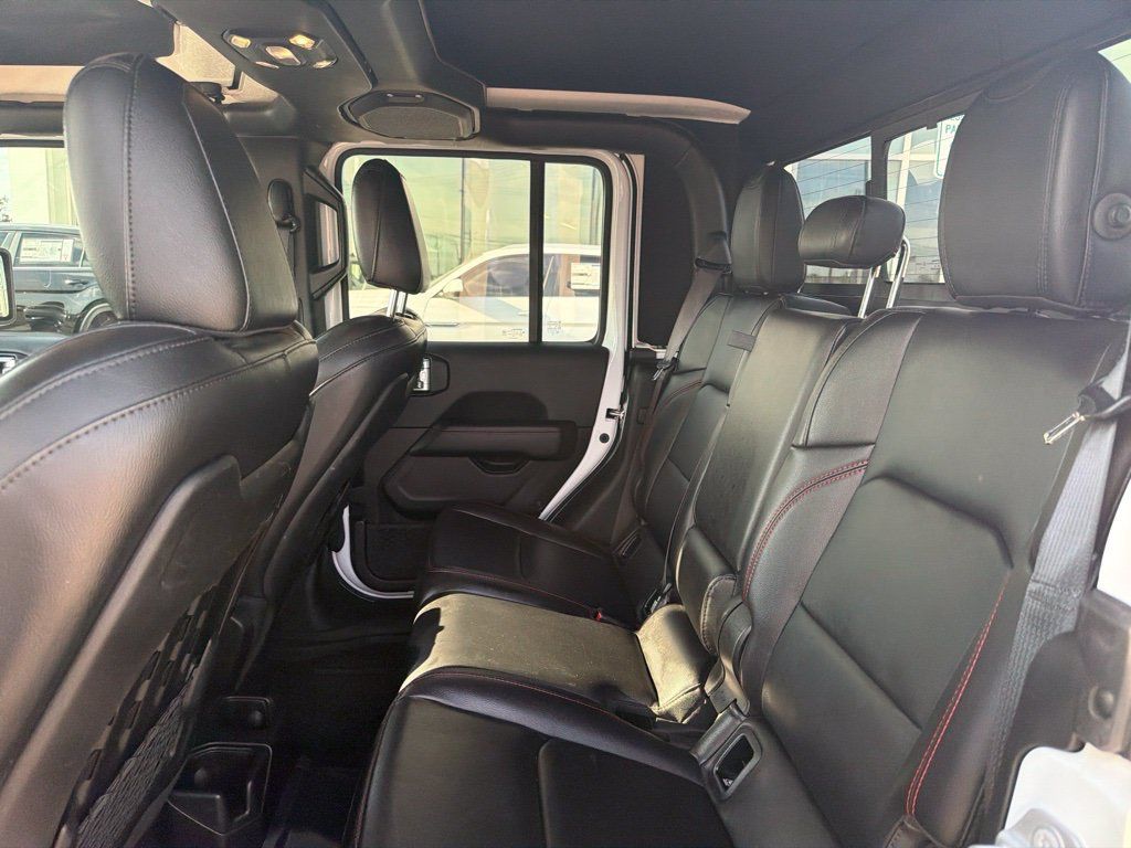Used 2020 Jeep Gladiator Rubicon AWD/4WD image 9