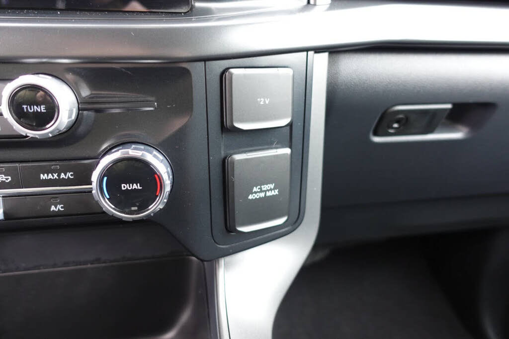 Used 2024 Ford F150 XLT w/ XLT Black Appearance Package AWD/4WD image 45