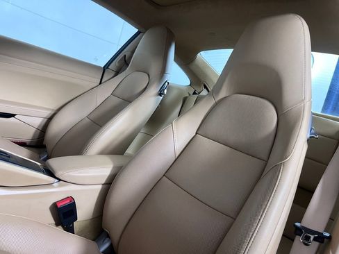 Certified 2017 Porsche 911 Carrera RWD image 5