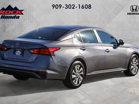 Used 2023 Nissan Altima 2.5 S image 6