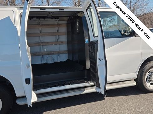 Used 2024 Chevrolet Express 2500 Work Van w/ Driver Convenience Package image 11