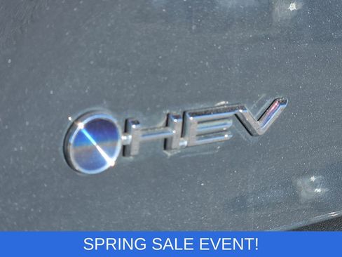 Used 2025 Toyota Camry LE image 10