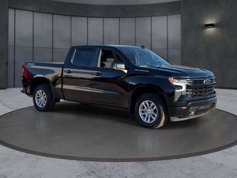 Certified 2025 Chevrolet Silverado 1500 RST AWD/4WD image 8