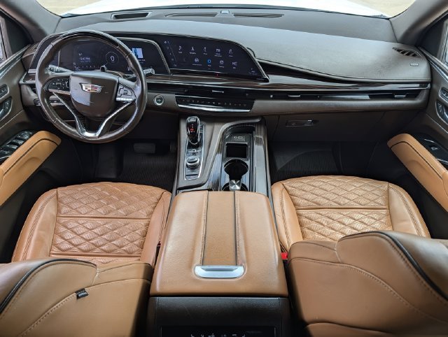 Used 2023 Cadillac Escalade Premium Luxury AWD/4WD image 10