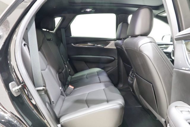 Used 2022 Cadillac XT5 Sportv w/ Technology Package AWD/4WD image 34