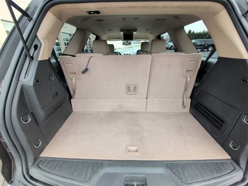 Used 2012 GMC Acadia SLT image 17