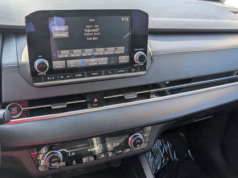 Used 2023 Mitsubishi Outlander SE image 27