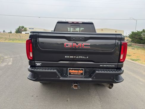 Used 2020 GMC Sierra 3500 Denali w/ Denali Ultimate Package AWD/4WD image 10