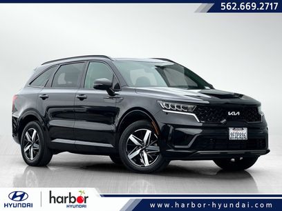 Used 2023 Kia Sorento S w/ Panoramic Sunroof Package