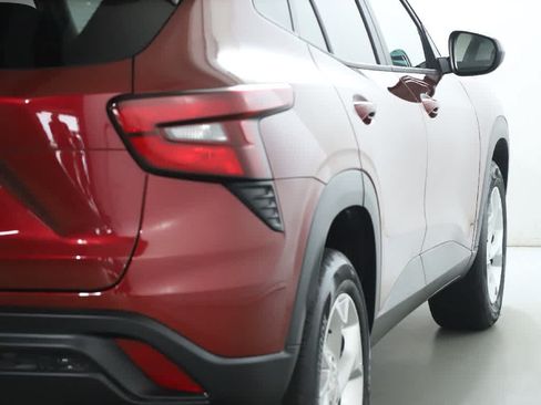 Used 2024 Chevrolet Trax LS w/ LS Convenience Package FWD image 44