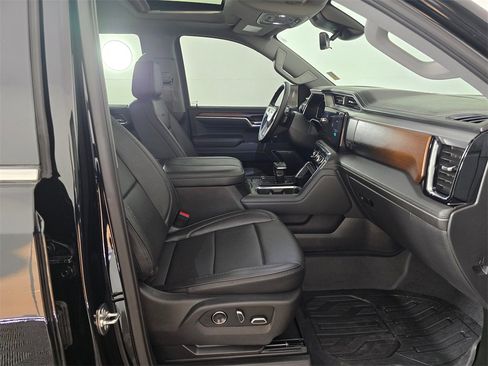 Used 2025 GMC Sierra 1500 Denali w/ Denali Reserve Package image 11
