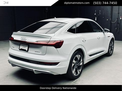 Used 2021 Audi e-tron Premium AWD/4WD image 7