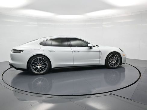 Certified 2023 Porsche Panamera Platinum Edition image 31