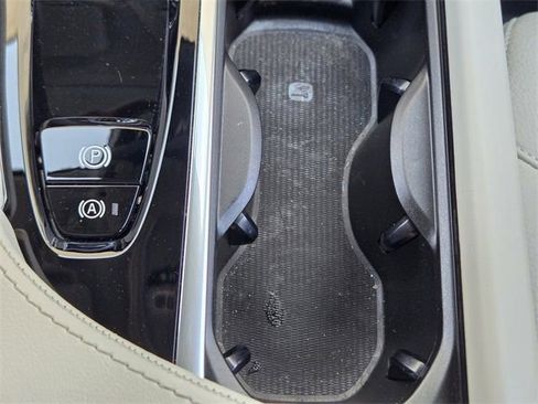 Used 2025 Volvo XC90 T8 Plus w/ Protection Package Premier image 29