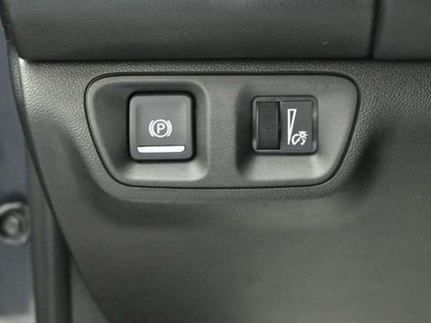 Used 2020 GMC Acadia SLT AWD/4WD image 11