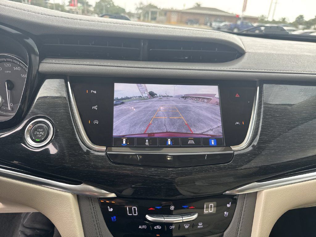 Used 2023 Cadillac XT6 Premium Luxury w/ Technology Package FWD image 28