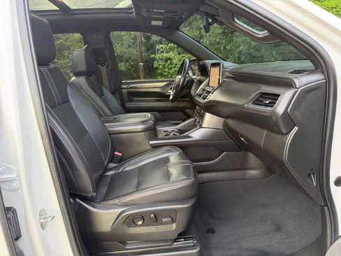 Used 2021 Chevrolet Suburban RST RWD image 37