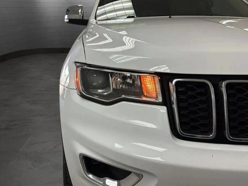 Used 2018 Jeep Grand Cherokee Limited AWD/4WD image 42