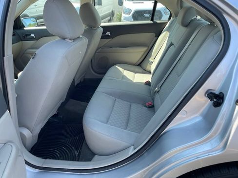 Used 2012 Ford Fusion S FWD image 10