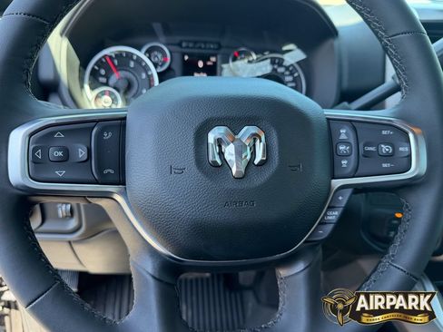 New 2026 RAM 2500 Big Horn AWD/4WD image 24