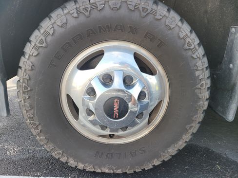 Used 2015 GMC Sierra 3500 Denali AWD/4WD image 9