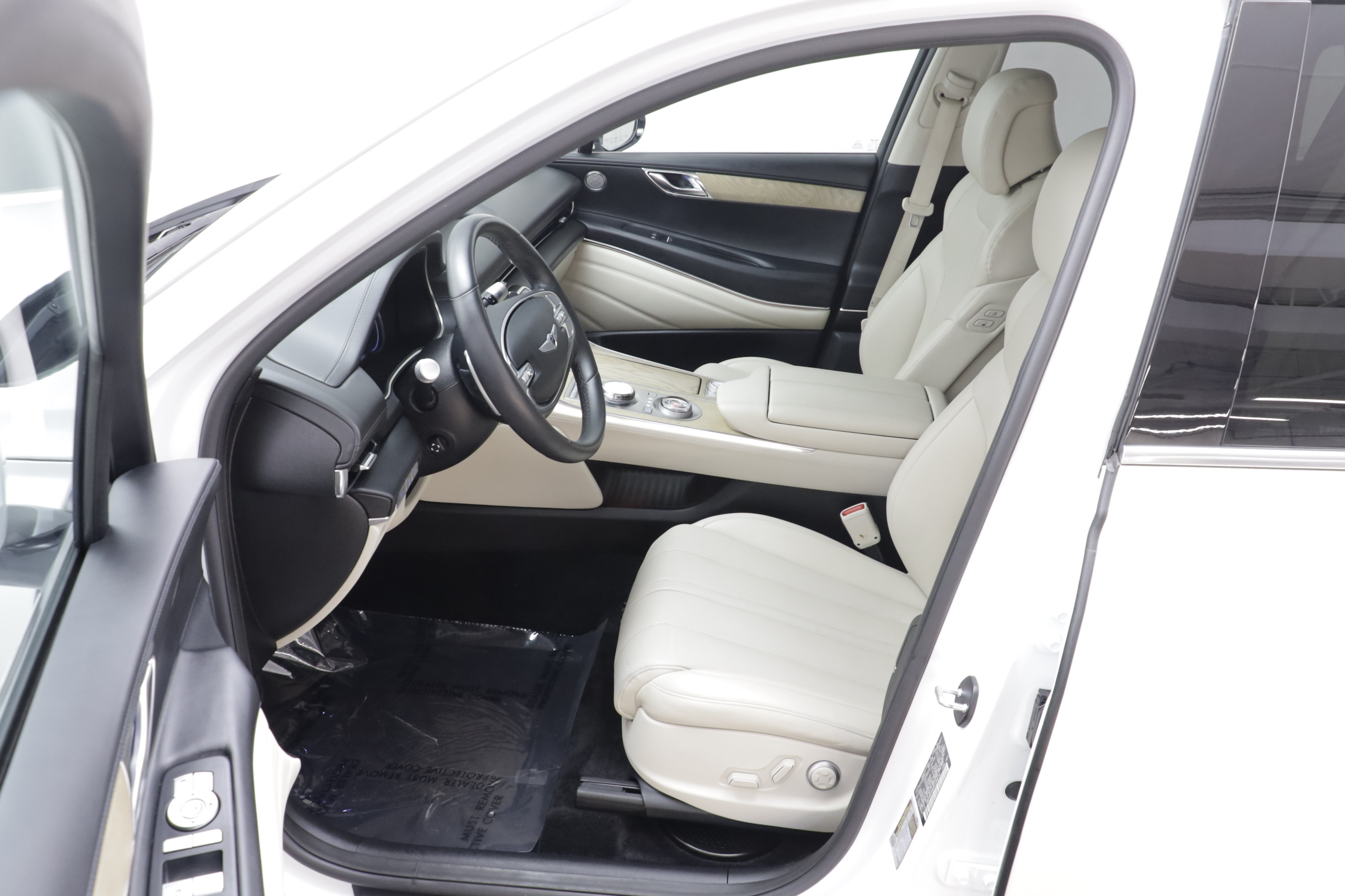 Used 2024 Genesis GV80 2.5T AWD/4WD image 6