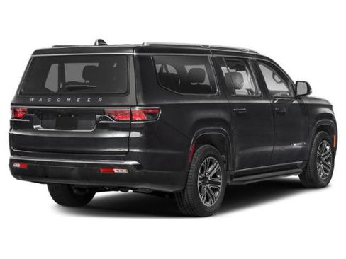 Used 2025 Jeep Wagoneer L Series II AWD/4WD image 2
