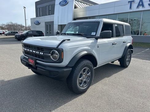 New 2026 Ford Bronco Big Bend image 3