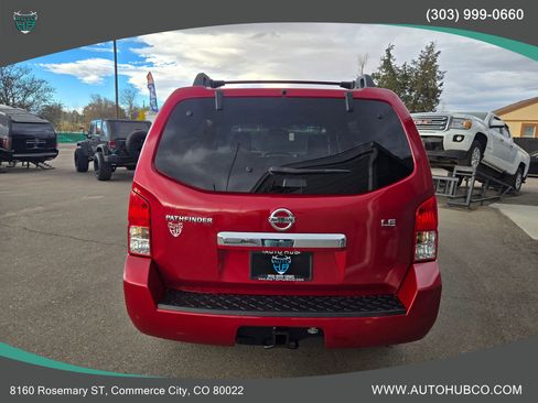 Used 2011 Nissan Pathfinder LE image 5