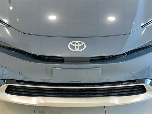 New 2026 Toyota Prius Plug-In Hybrid w/ Limited Premium Package image 4