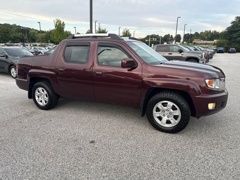 Used 2011 Honda Ridgeline RTS image 2