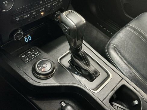 Used 2019 Ford Ranger Lariat w/ Equipment Group 501A Mid image 24