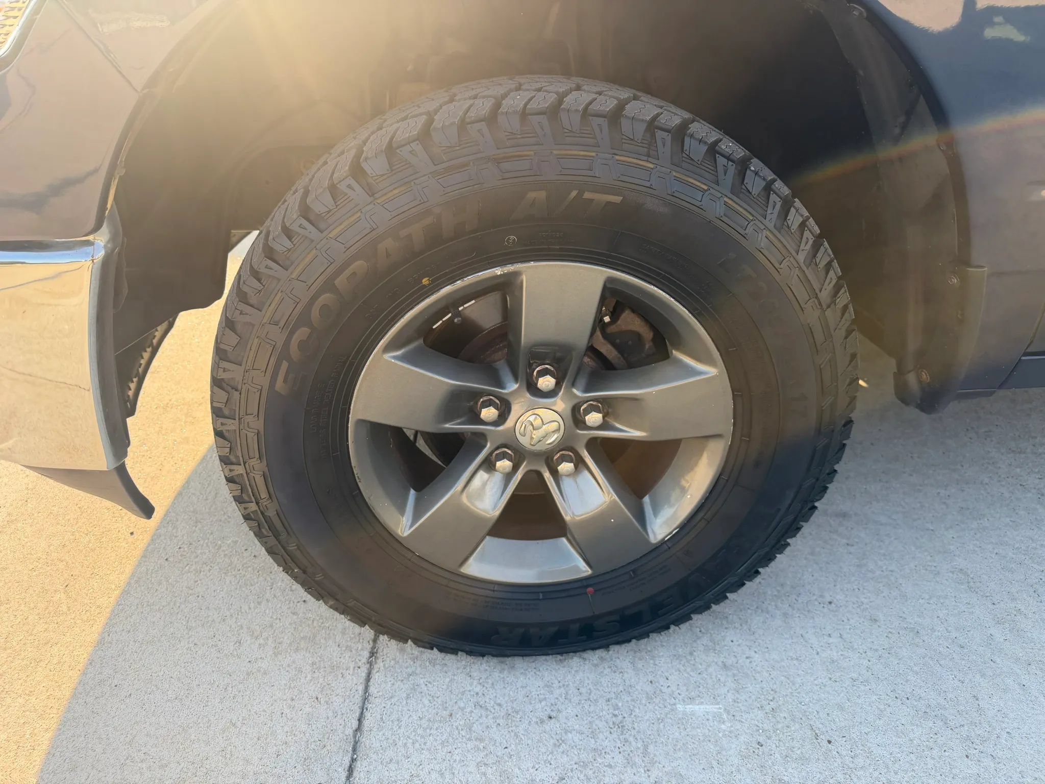 Used 2020 RAM 1500 Classic SLT AWD/4WD image 73