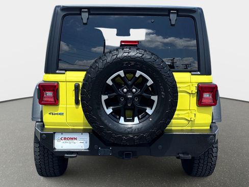 Used 2024 Jeep Wrangler Unlimited Rubicon 4xe w/ Convenience Group AWD/4WD image 6