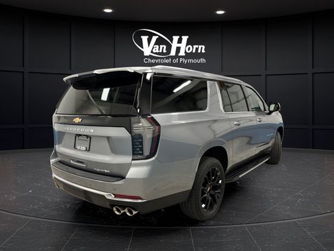 New 2026 Chevrolet Suburban Premier w/ Sun And Tow Package AWD/4WD image 7
