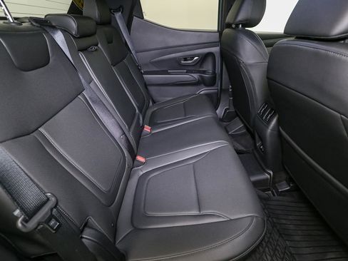 Used 2025 Hyundai Santa Cruz SEL AWD/4WD image 19