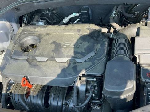 Used 2017 Hyundai Santa Fe Sport image 10