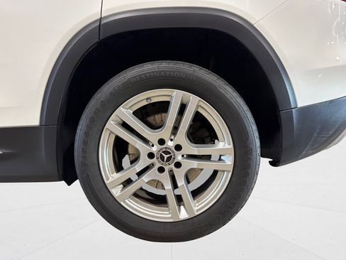 Used 2020 Mercedes-Benz GLB 250 4MATIC image 50