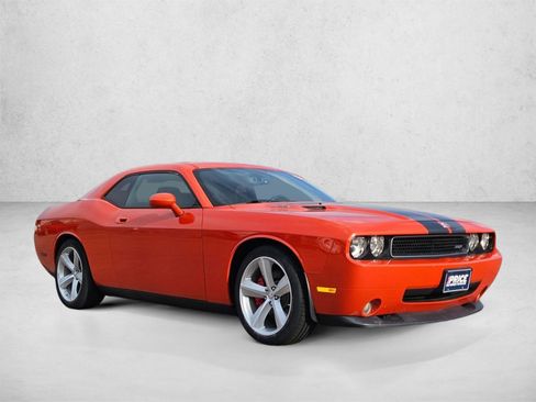Used 2008 Dodge Challenger SRT8 RWD image 3