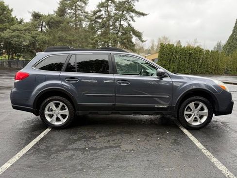 Used 2014 Subaru Outback 2.5i Limited w/ Moonroof Package image 4
