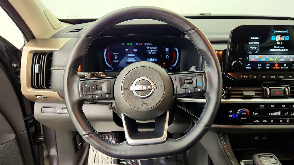 Used 2024 Nissan Pathfinder Platinum AWD/4WD image 14