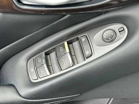 Used 2014 INFINITI Q50 Premium w/ Deluxe Technology Package image 13