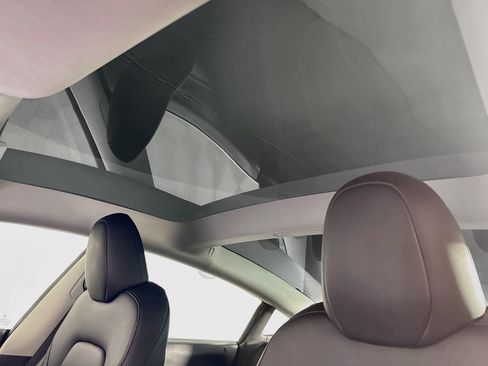 Used 2023 Tesla Model 3 Standard Range RWD image 23