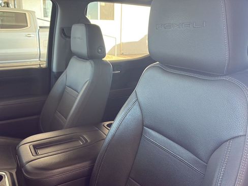 Used 2020 GMC Sierra 1500 Denali w/ Denali Premium Package image 14